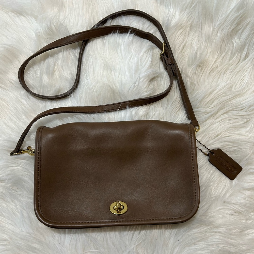 NEW Vintage Coach Penny Pocket Crossbody Cocoa Brown Leather 9755 USA Turnlock